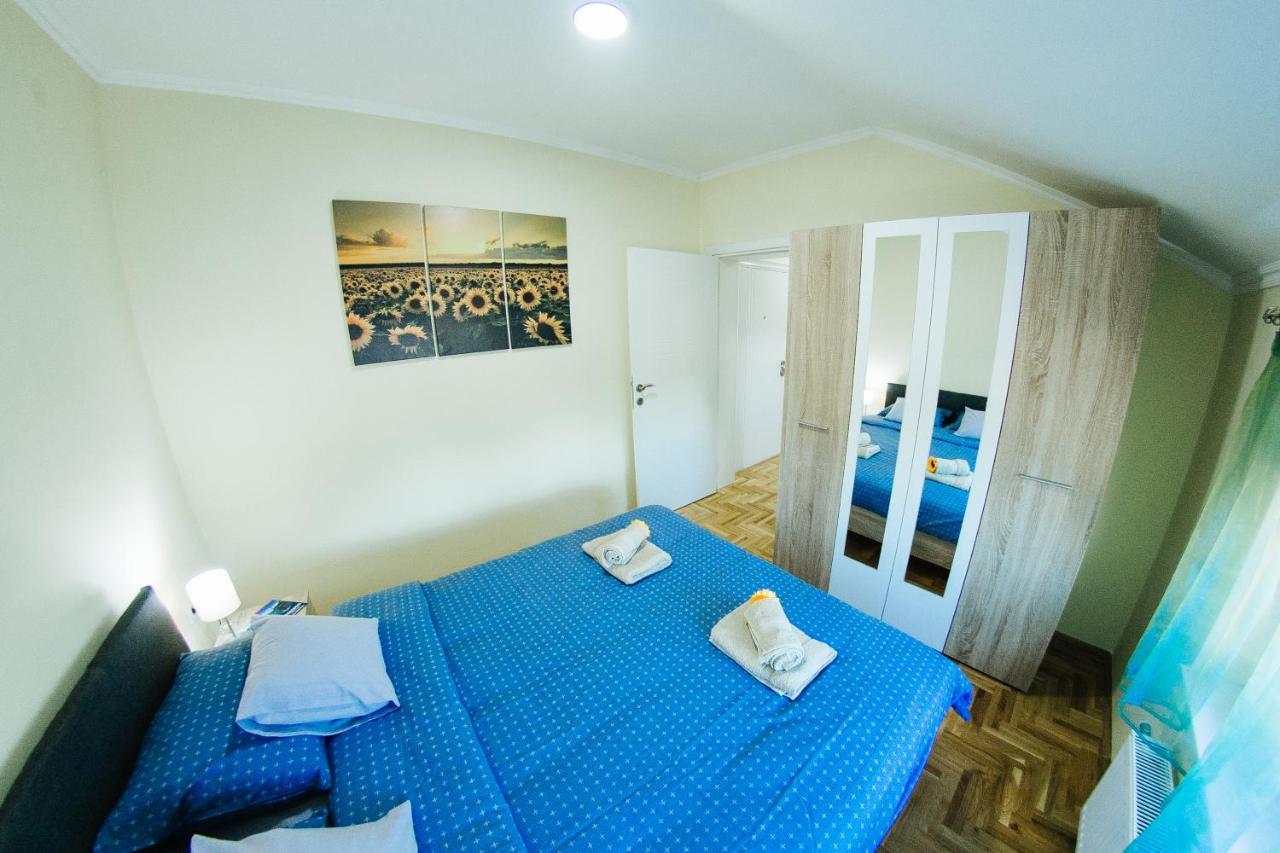 Sunflower Sombor Bagian luar foto