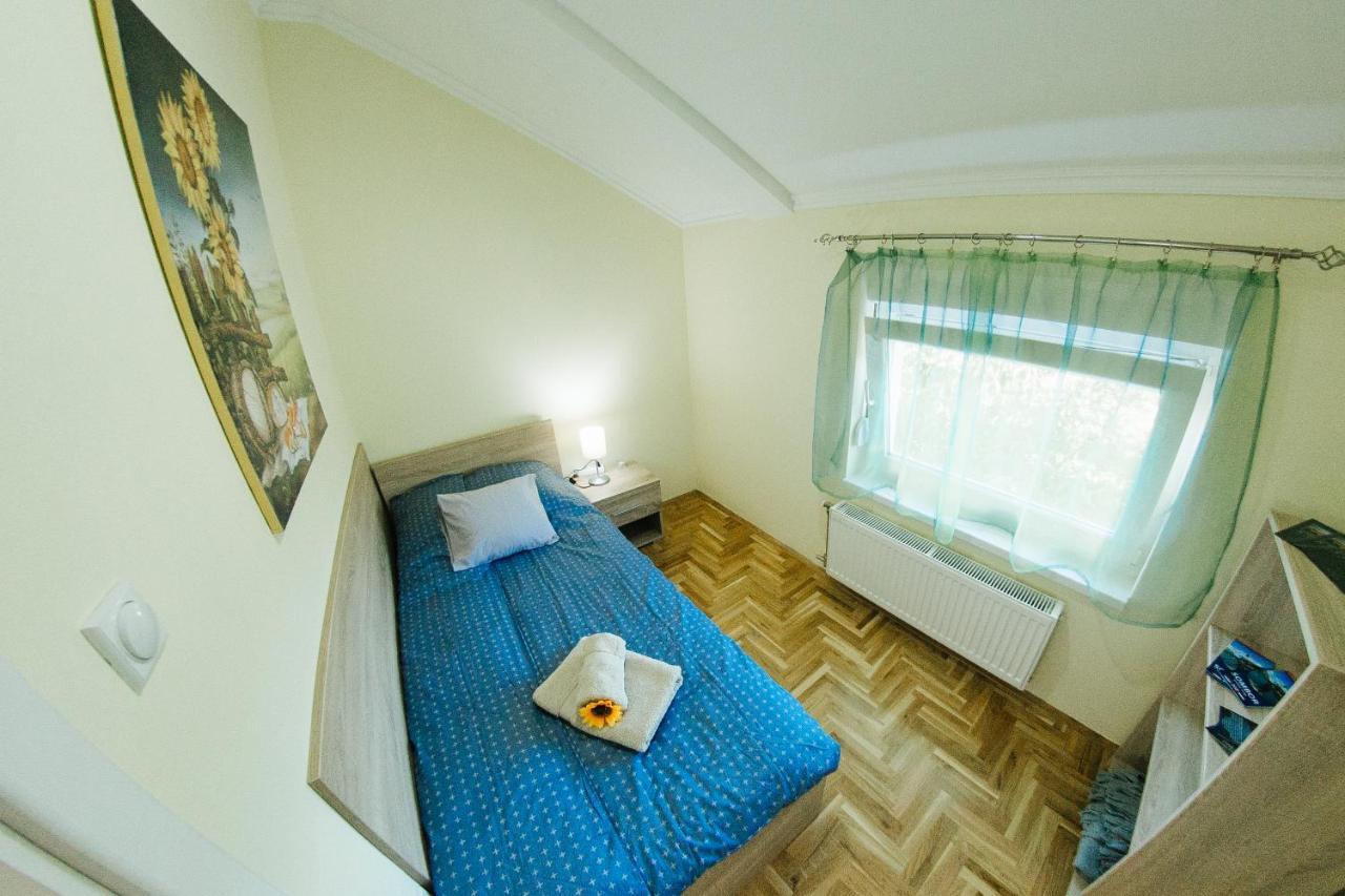 Sunflower Sombor Bagian luar foto