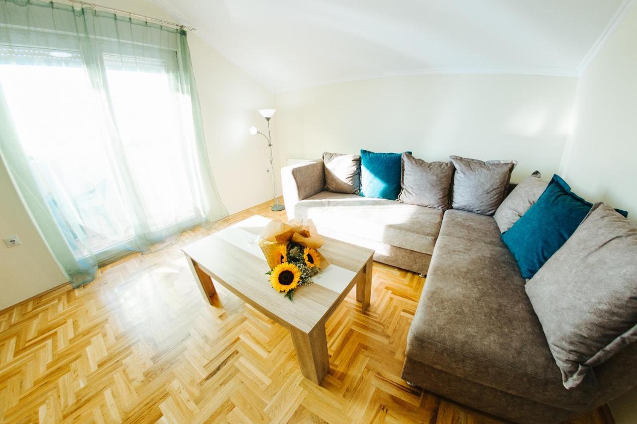Sunflower Sombor Bagian luar foto